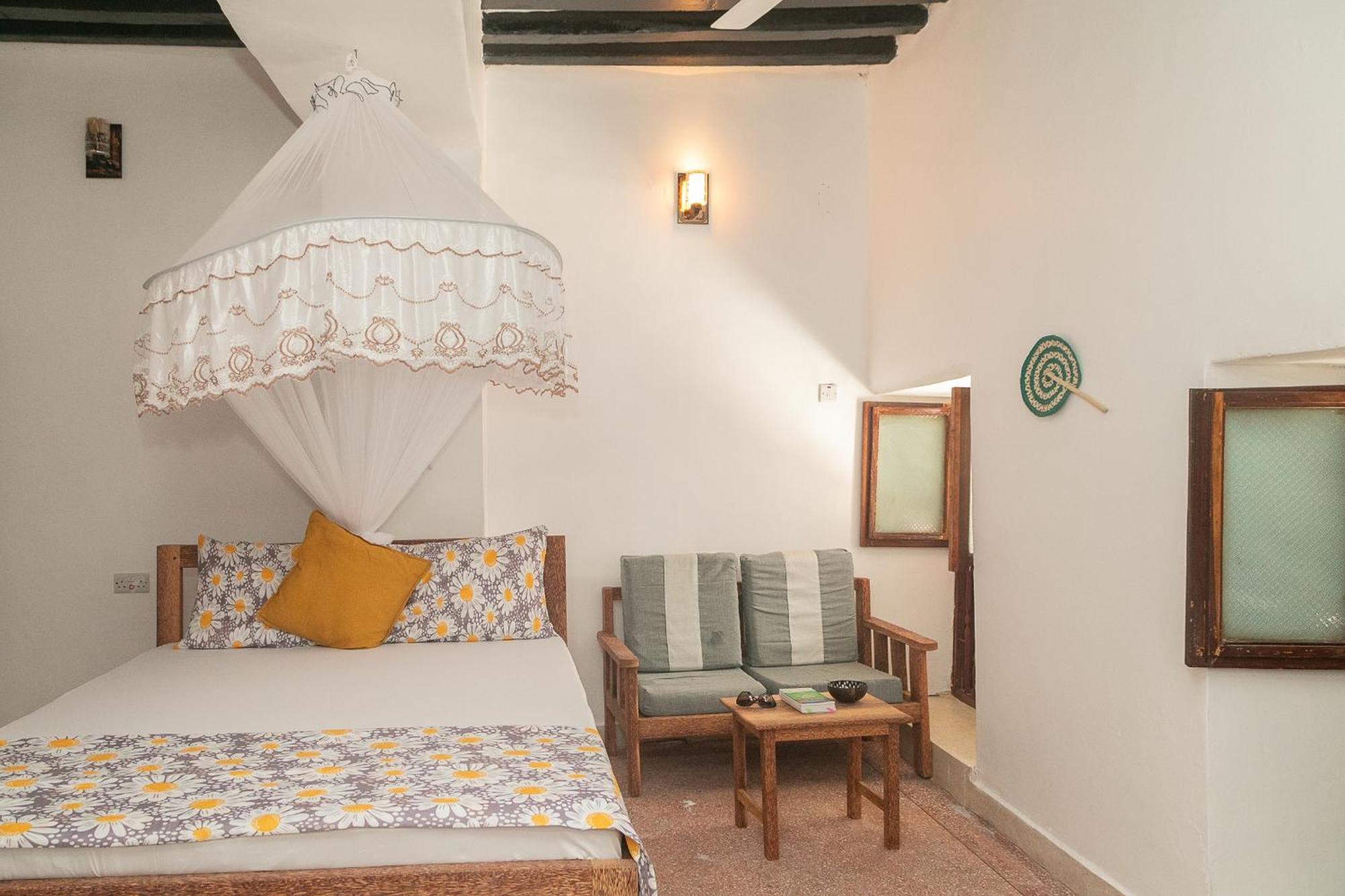 Zanzibar Spice Nest House Hotel Bagian luar foto