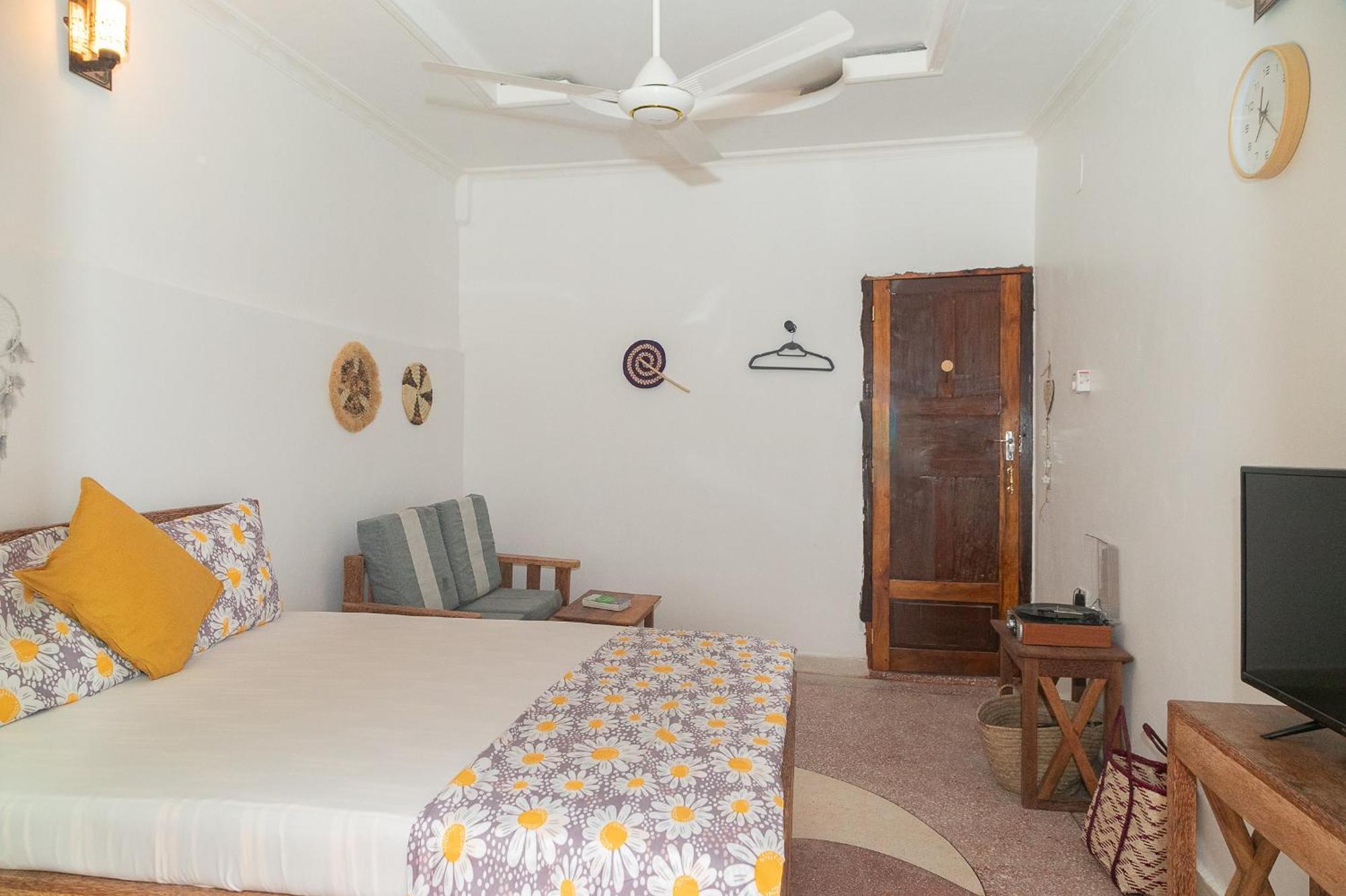 Zanzibar Spice Nest House Hotel Bagian luar foto
